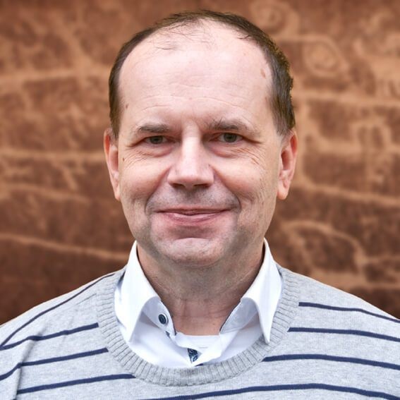 budil_profesor.jpg